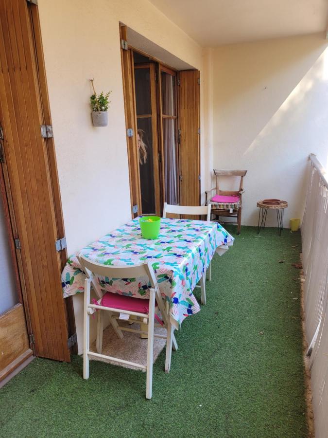 Au Calme, 200M Du Centre T2 Avec Balcon Et Parking Διαμέρισμα Κασί Εξωτερικό φωτογραφία