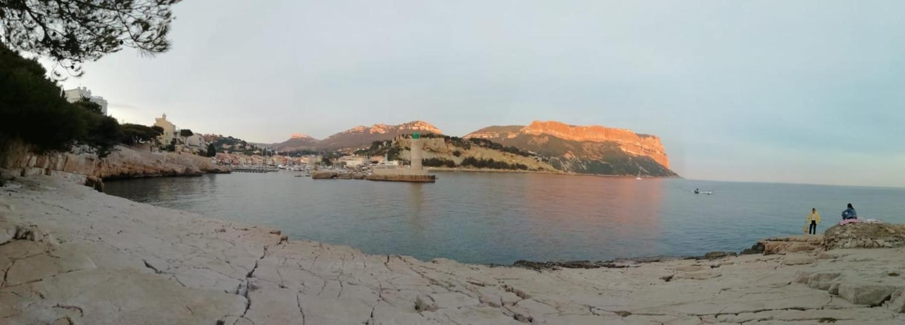Au Calme, 200M Du Centre T2 Avec Balcon Et Parking Διαμέρισμα Κασί Δωμάτιο φωτογραφία